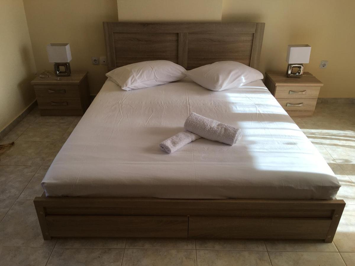 Modern House Guest House Afytos Ngoại thất bức ảnh